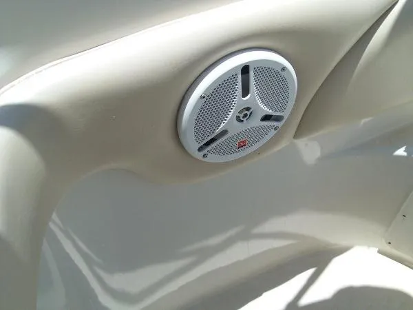 Slide: The Image of Sea Ray 270 Sundeck 2002 - 10