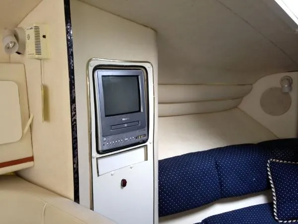 Slide: The Image of Sea Ray 270 Sundancer 2001 - 11