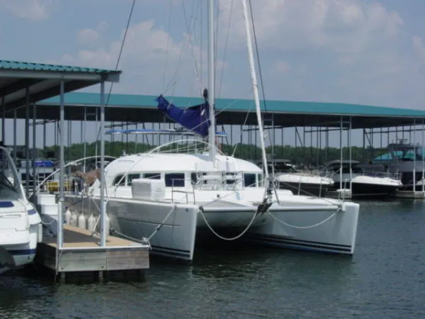 Slide: The Image of Lagoon 380 2004 - 2
