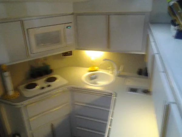 Slide: The Image of Wellcraft 46 Cockpit Motor Yacht 1990 - 8