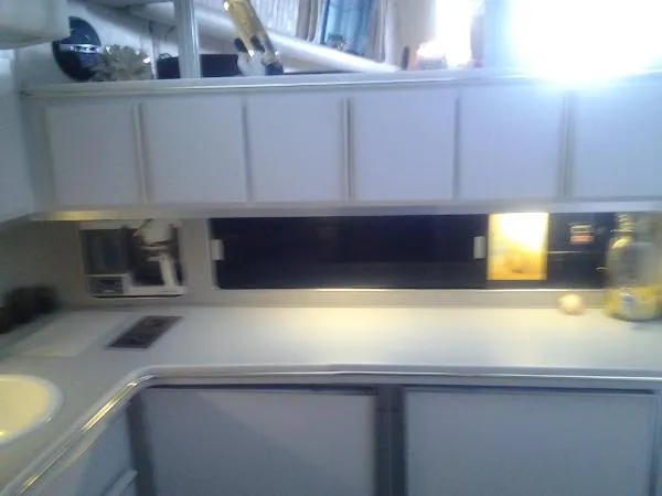 Slide: The Image of Wellcraft 46 Cockpit Motor Yacht 1990 - 9