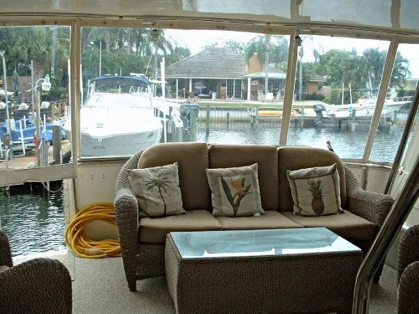 Slide: The Image of Hatteras 52 Cockpit Motor Yacht 1991 - 4