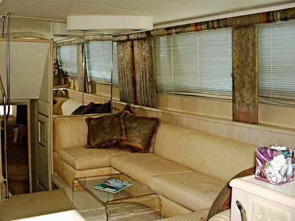 Slide: The Image of Hatteras 52 Cockpit Motor Yacht 1991 - 6