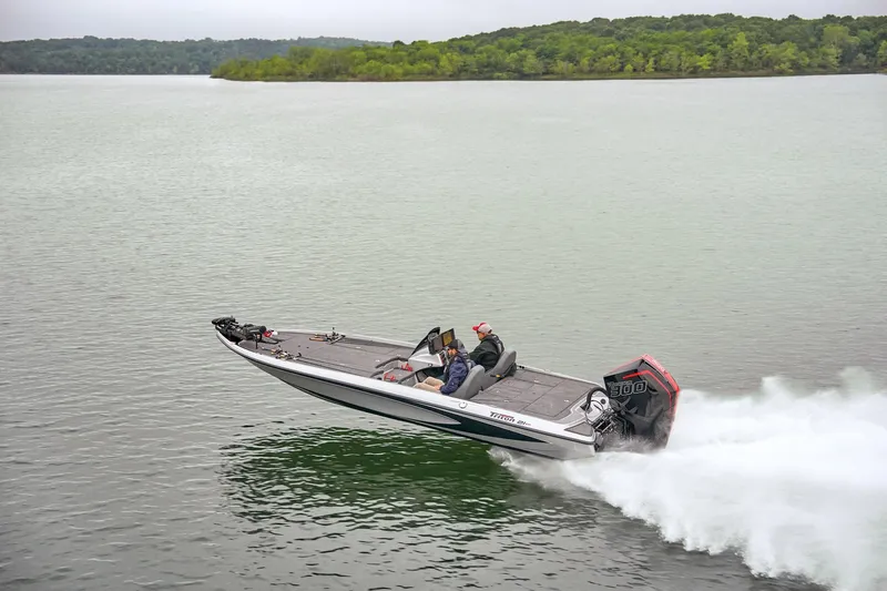 Slide: The Image of Triton 21XP Patriot 2026 - 101