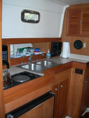 Slide: The Image of Mainship Pilot 34 2003 - 2