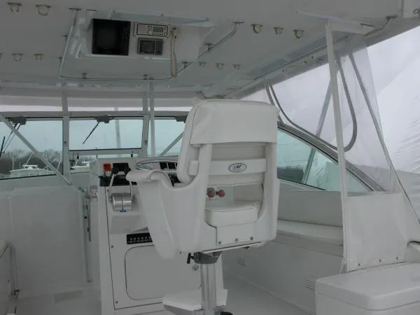Slide: The Image of Luhrs 40 Open 2002 - 2