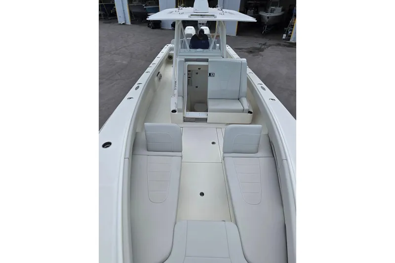 Slide: The Image of 2022 SeaVee 340Z boat interior with spacious seating and modern design. - 23