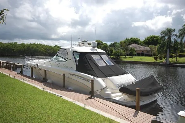 Slide: The Image of Sea Ray 55 Sundancer Fresh Water Vessel 2003 - 0
