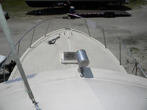 Slide: The Image of Bertram 33 Flybridge Cruiser 1977 - 5