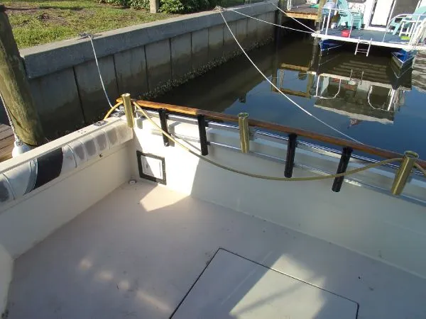Slide: The Image of Chris-Craft 333 Sedan 1982 - 11