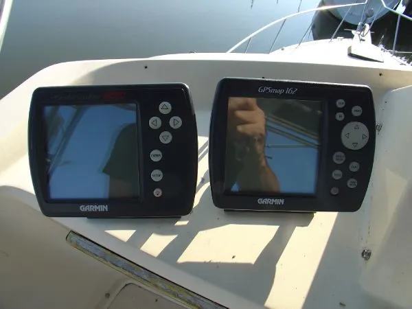 Slide: The Image of Chris-Craft 333 Sedan 1982 - 6