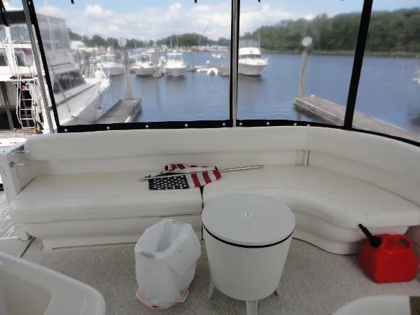 Slide: The Image of Sea Ray 390 Motor Yacht 2004 - 3
