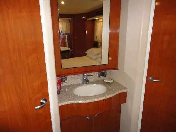 Slide: The Image of Sea Ray 390 Motor Yacht 2004 - 5