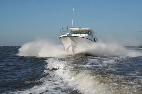 Slide: The Image of True World Marine 34 OFFSHORE WALKAROUND 2009 - 2