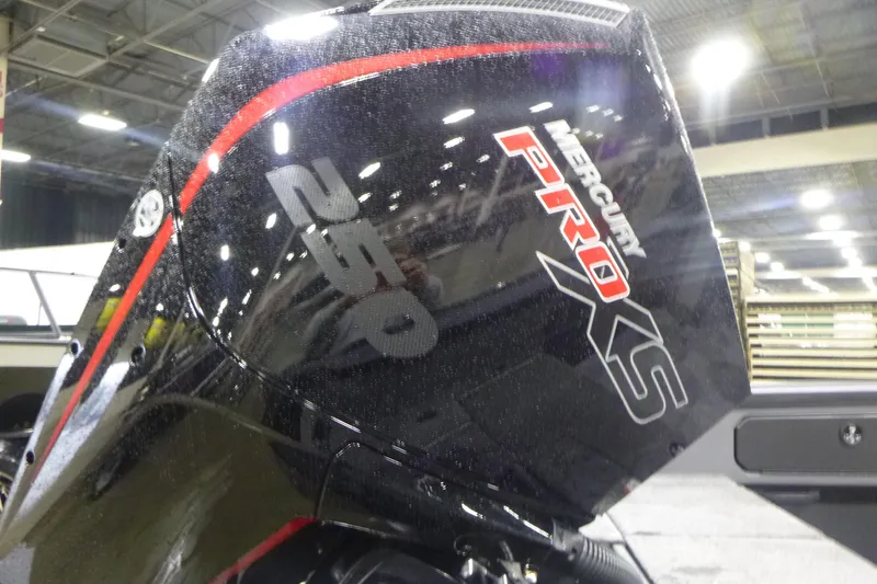 Slide: The Image of Mercury Pro XS 250 engine on 2026 Alumacraft Trophy 205X Sport boat. - 18