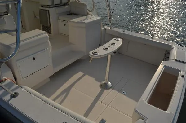 Slide: The Image of Cabo 31 Express 2002 - 10