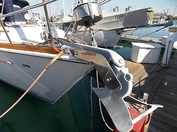 Slide: The Image of Gulfstar 44 Sloop 1981 - 3