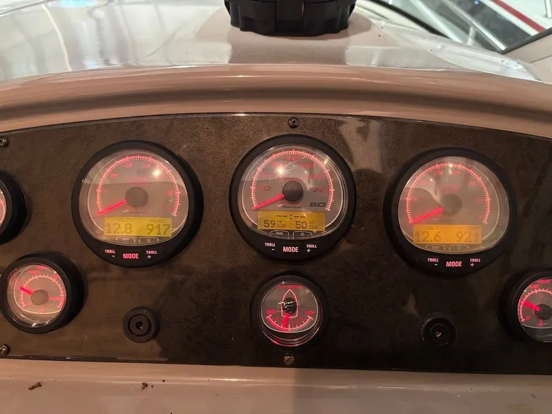 Slide: The Image of 2004 Cruisers Yachts 370 Express 15 - 15