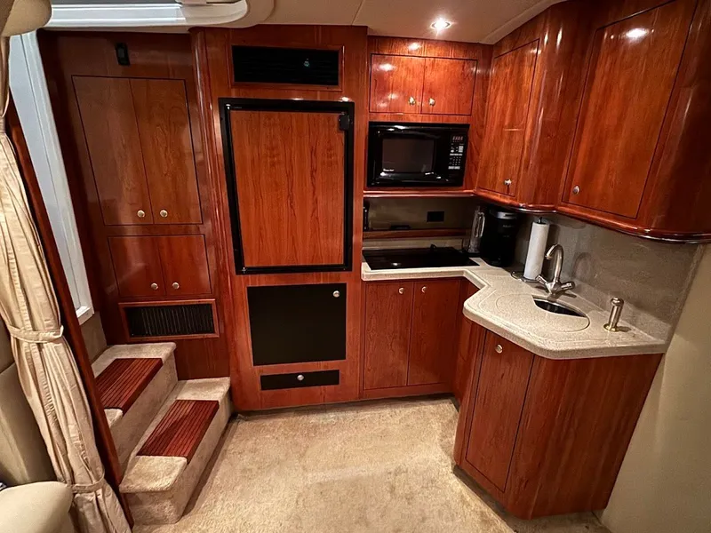 Slide: The Image of 2004 Cruisers Yachts 370 Express 22 - 22