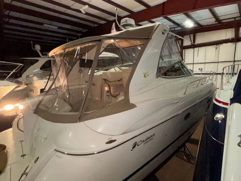 Slide: The Image of 2004 Cruisers Yachts 370 Express 7 - 7