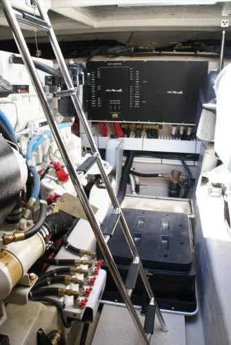 Slide: The Image of Sea Ray Sundancer 50 2003 - 9