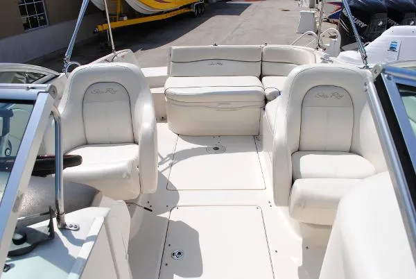 Slide: The Image of Sea Ray Sundeck 240 2008 - 9
