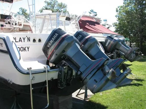 Slide: The Image of Grady-White 300 Marlin 1997 - 1