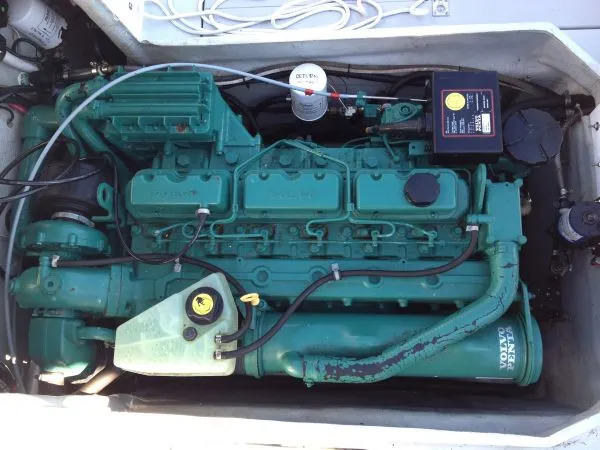 Slide: The Image of Osprey Pilothouse 26 Long Cabin 2004 - 10