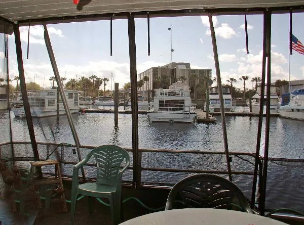 Slide: The Image of Sumerset 14 x 60 Houseboat 1988 - 10