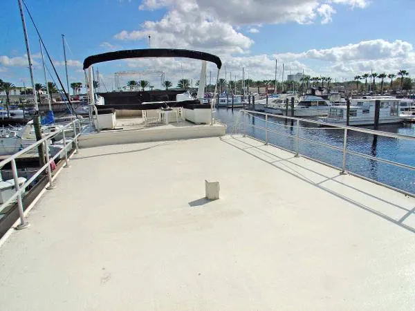 Slide: The Image of Sumerset 14 x 60 Houseboat 1988 - 8