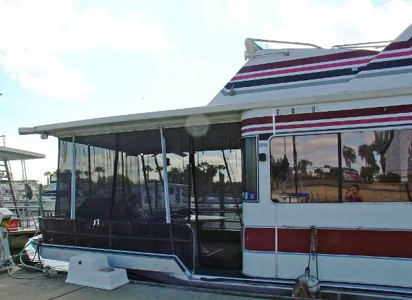 Slide: The Image of Sumerset 14 x 60 Houseboat 1988 - 9