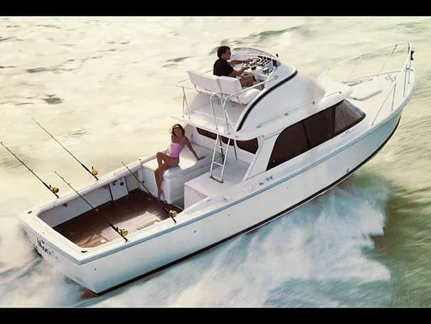 Slide: The Image of Bertram 31 Flybridge Cruiser 1976 - 1