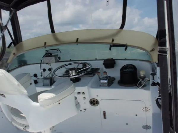 Slide: The Image of Bertram 31 Flybridge Cruiser 1976 - 4