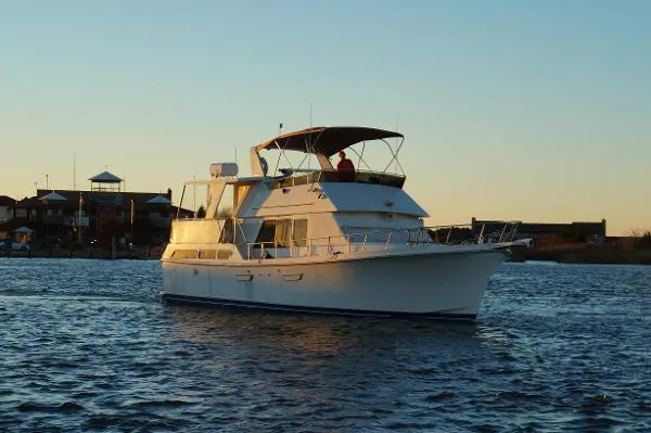 Slide: The Image of Marine Trader 47 Tradewinds 1988 - 5