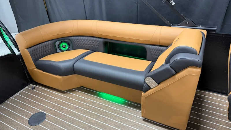 Slide: The Image of Premier 230 Solaris 2026 - 66