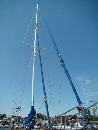 Slide: The Image of Lord Nelson 35 Cutter 1986 - 6