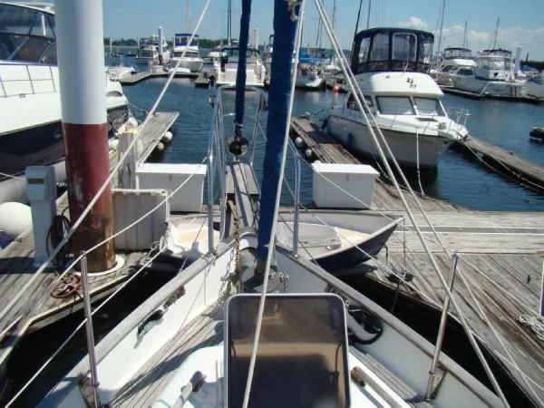 Slide: The Image of Lord Nelson 35 Cutter 1986 - 9