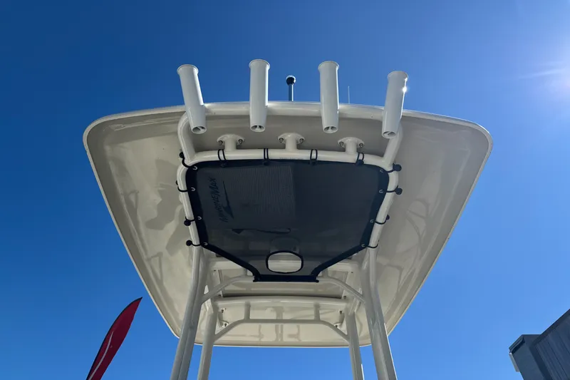 Slide: The Image of Boston Whaler 210 Montauk 2024 - 19