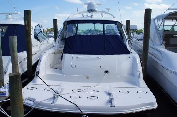Slide: The Image of Sea Ray 48 Sundancer With Lift 2006 - 3