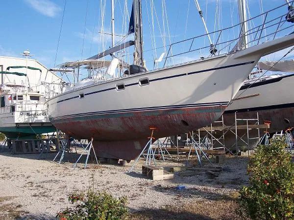 Slide: The Image of Caliber Long Range Cruiser 2008 - 0