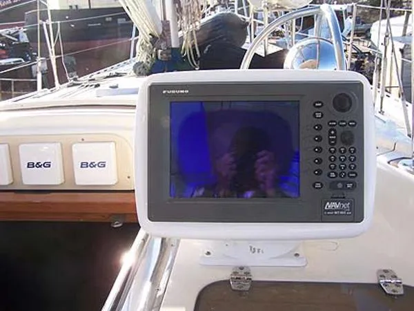 Slide: The Image of Caliber Long Range Cruiser 2008 - 6