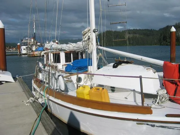 Slide: The Image of George Buehler Coastal Cruiser Elmer Atkin sailboat 1988 - 0