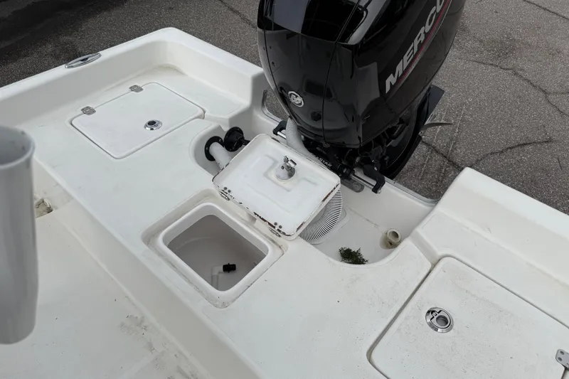 Slide: The Image of 2022 Clearwater 2100 Baystar boat deck with Mercury engine. - 7