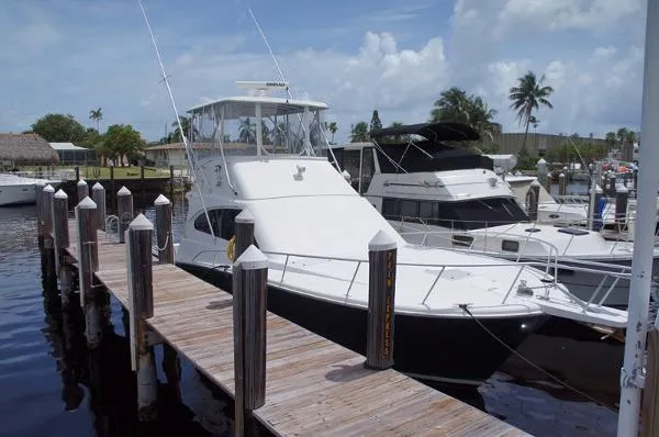 Slide: The Image of Luhrs Convertible 2000 - 0