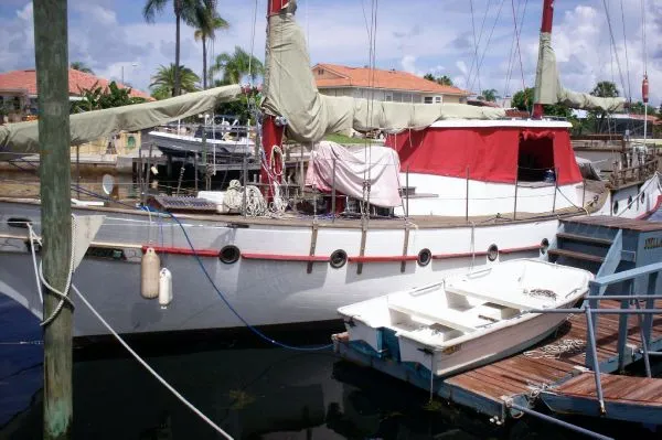 Slide: The Image of Island Trader 51 Ketch 1984 - 2