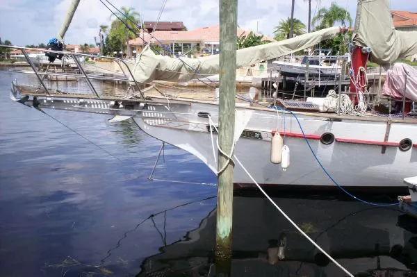 Slide: The Image of Island Trader 51 Ketch 1984 - 3