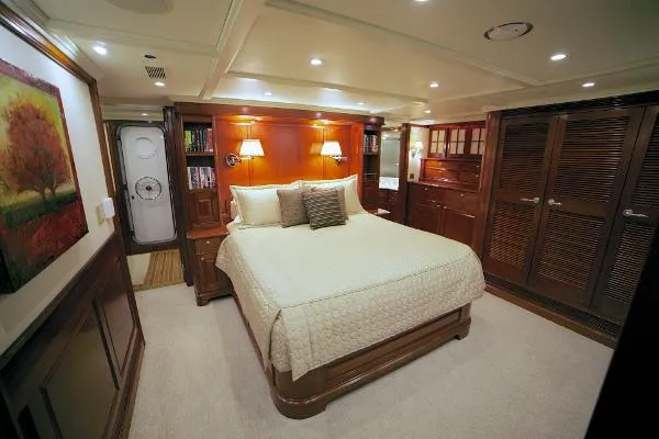 Slide: The Image of Rayburn 76 Custom Motor Yacht BR8511 2001 - 8