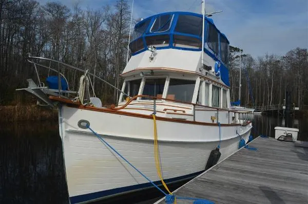 Slide: The Image of Grand Banks 36 Classic 1976 - 2