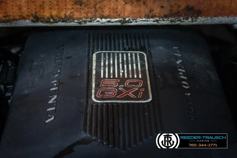 Slide: The Image of Volvo Penta 5.0 GXI engine in 2002 Chaparral 243 Sunesta boat. - 48