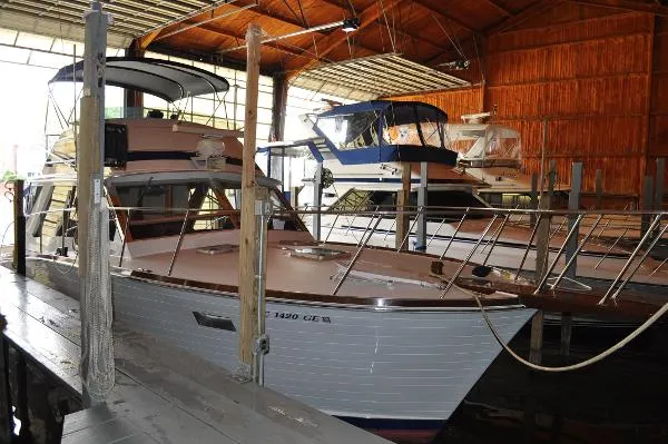 Slide: The Image of Chris-Craft 40 Corinthian Sea Skiff Sportfish 1967 - 1